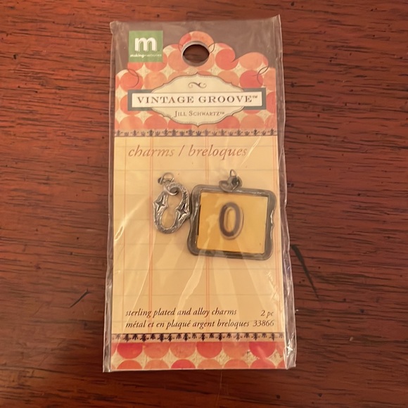 NEW Vintage Groove by Jill Schwartz Letter Alpha Charms - CHOOSE L / N / O / U - Picture 6 of 9